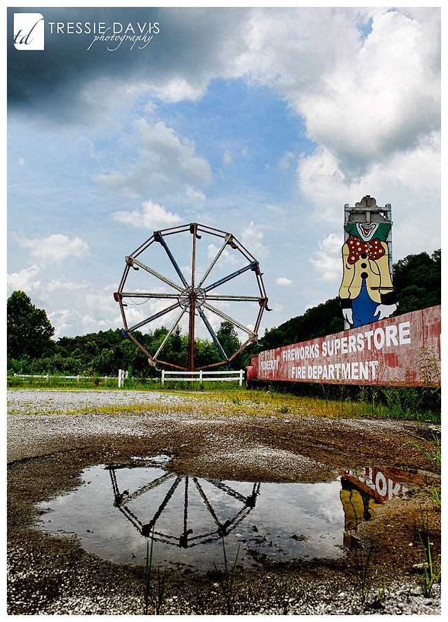 Patriotic Palace - Abandoned Amusement Park in TN