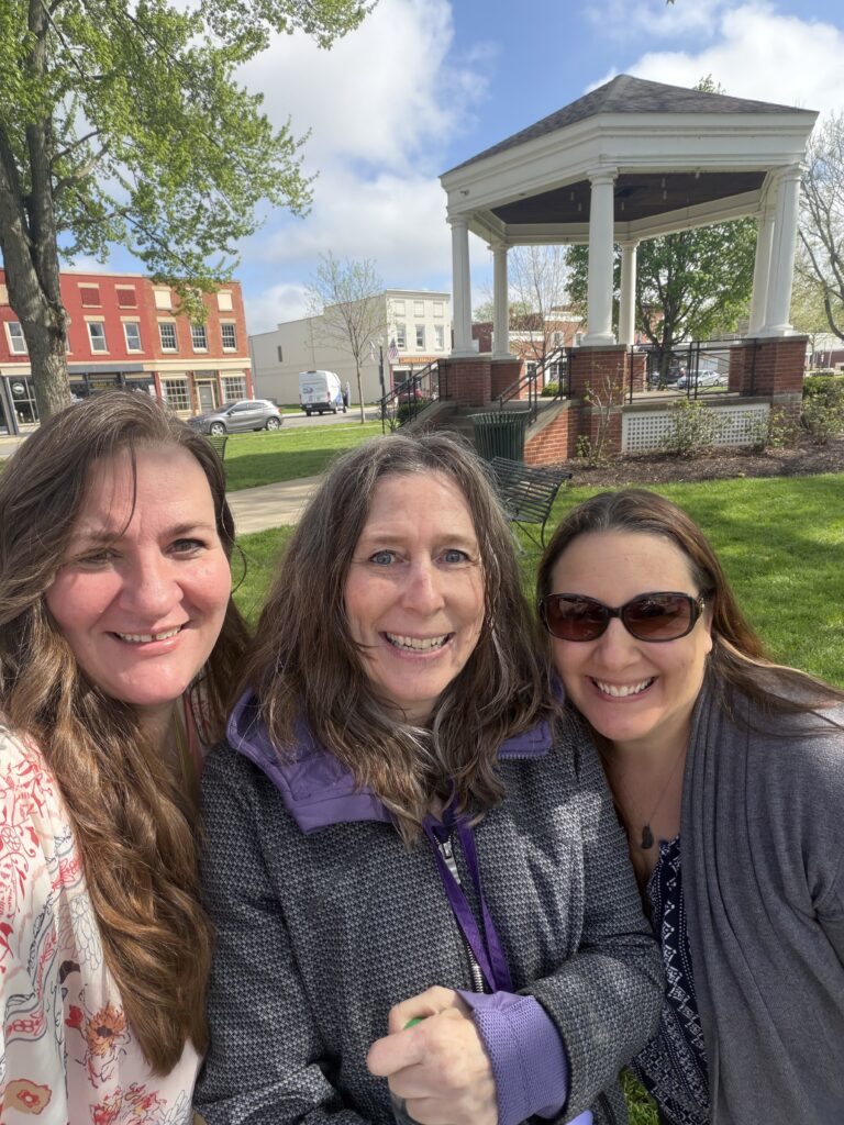 Milan, Ohio Shenanigans: Bloggers, Bigfoot Butts & Brilliant Ideas